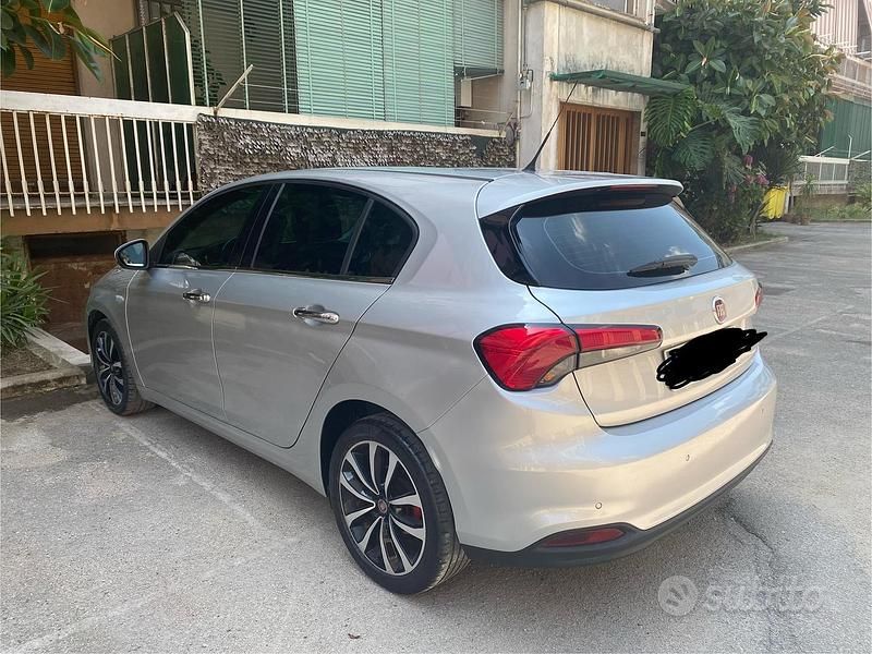 Usata 2017 Fiat Tipo Tre volumi | 9500 € (Buon prezzo) - Immagine 1/4