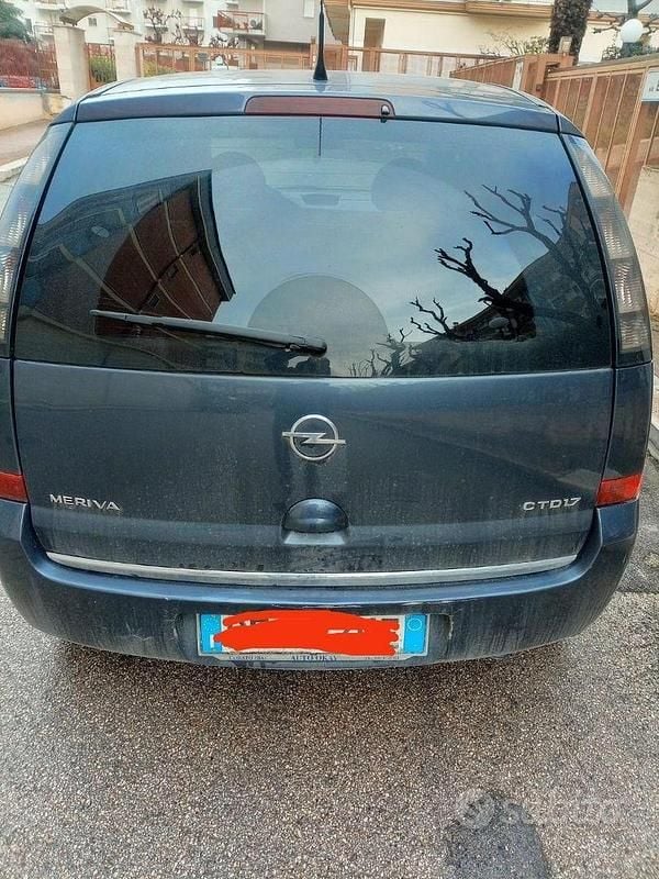 Usata Opel Meriva 2006 Grigio Monovolume
