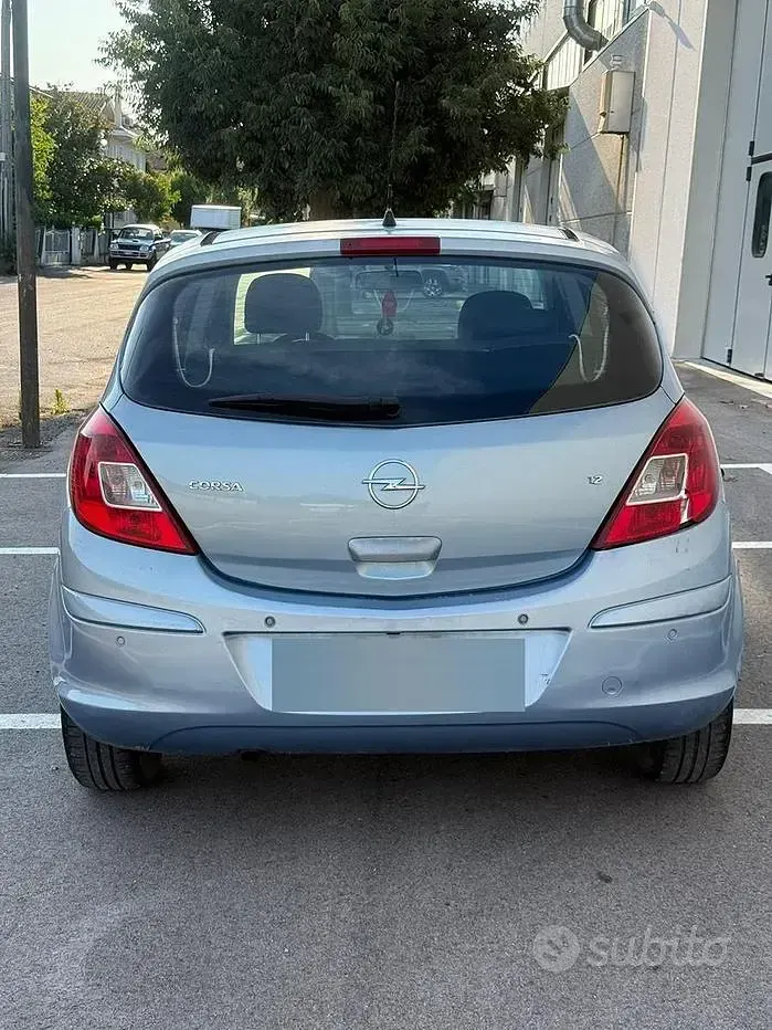 Usata Opel Corsa 80 CV (58 kW) 2007 Bluazzurro Utilitaria