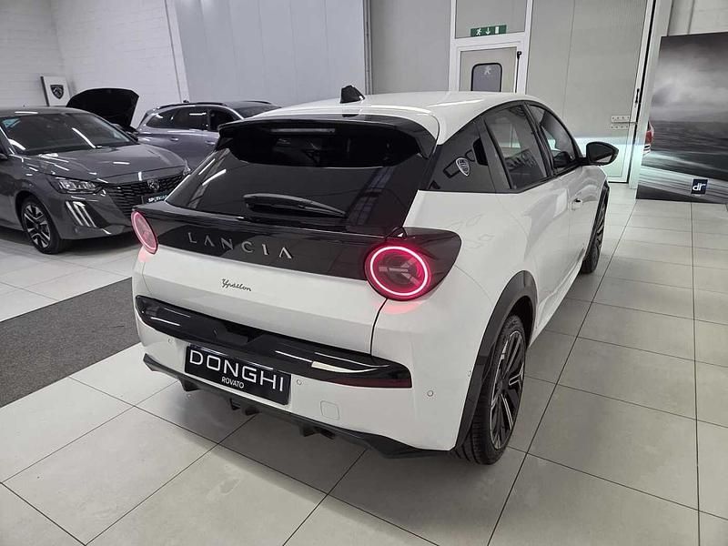 Usata Lancia Ypsilon 101 CV (74 kW) 2025 Marmo Utilitaria