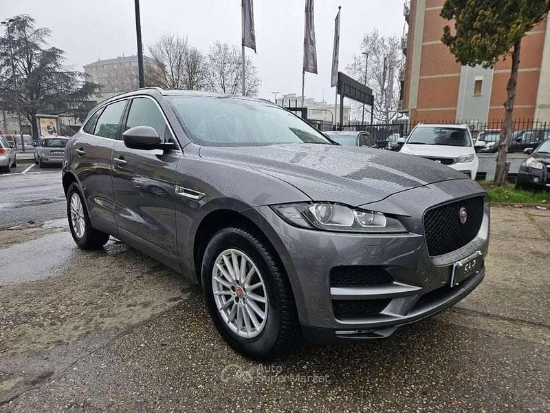 Usata Jaguar F-Pace 180 CV (132 kW) 2017 Grigio scuro SUV