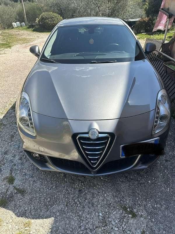 Usata Alfa Romeo Giulietta Distinctive 105 CV (77 kW) 2013 Utilitaria