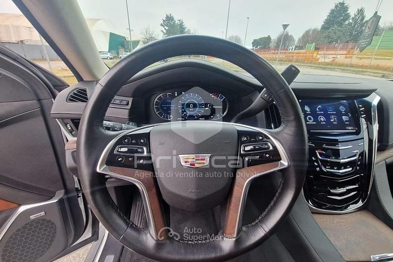 Usata Cadillac Escalade 426 CV (313 kW) 2018 Bianco SUV