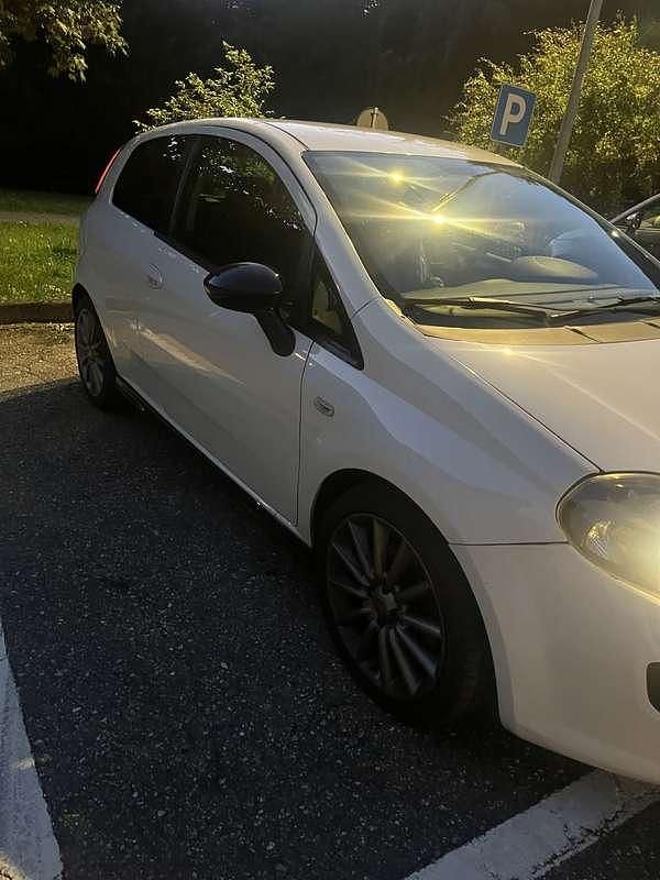 Usata Fiat Punto Evo Sport 90 CV (66 kW) 2010 Utilitaria