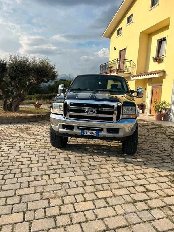 Usata Ford F350 340 CV (250 kW) 2002 Blu/azzurro Pick-up