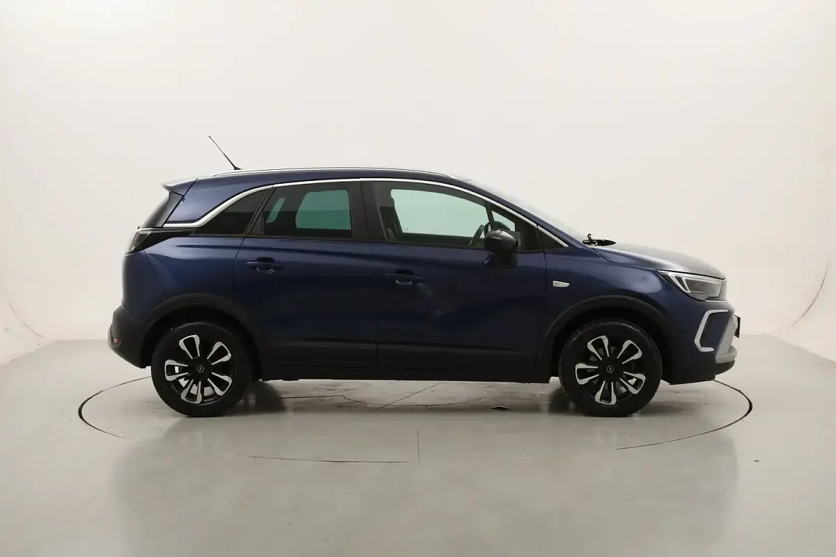 Usata Opel Crossland Elegance 110 CV (80 kW) 2023 SUV