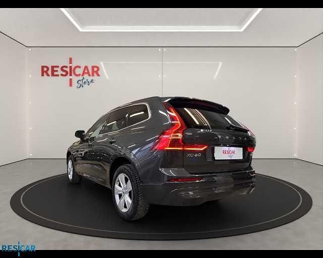 Usata Volvo XC60 145 CV (106 kW) 2024 Grigio SUV