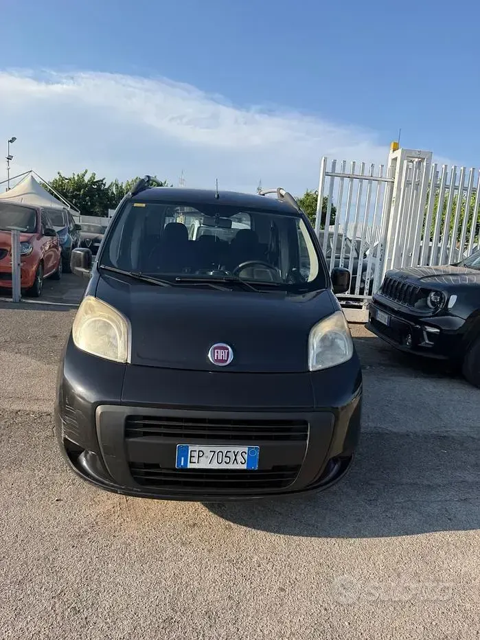 Usata Fiat Qubo Active 70 CV (51 kW) 2014 Nero Monovolume