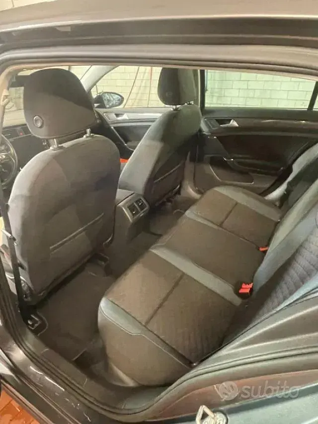Usata VW Golf VII IQ Drive 116 CV (85 kW) 2019 Grigio Berlina