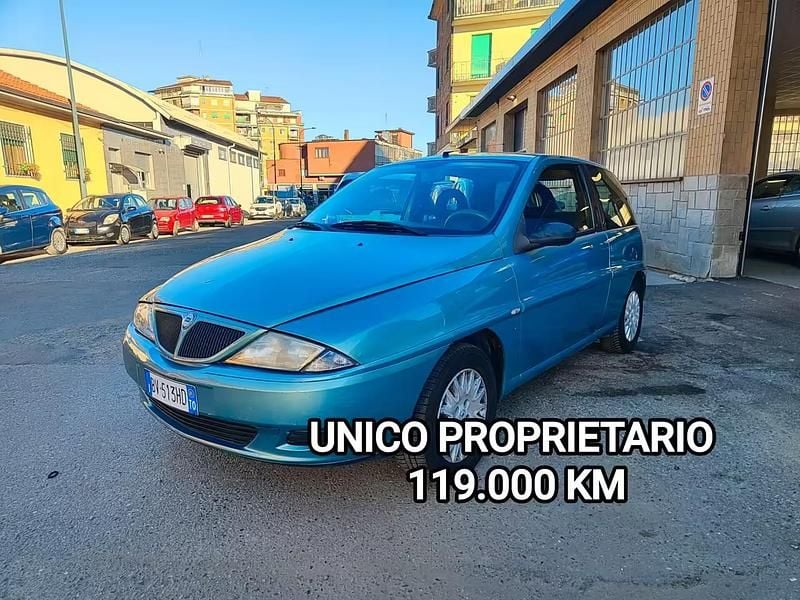 Usata Lancia Ypsilon 59 CV (43 kW) 2002 Verde Utilitaria
