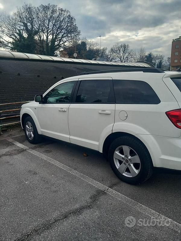 Usata Fiat Freemont 140 CV (102 kW) 2011 Bianco SUV