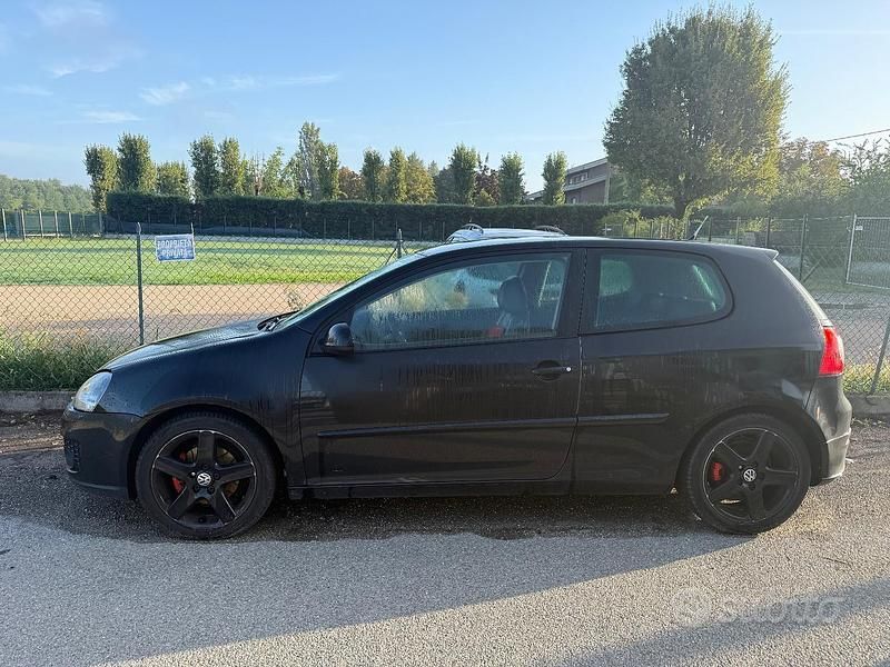 Usata VW Golf VI 140 CV (102 kW) 2008 Nero Utilitaria
