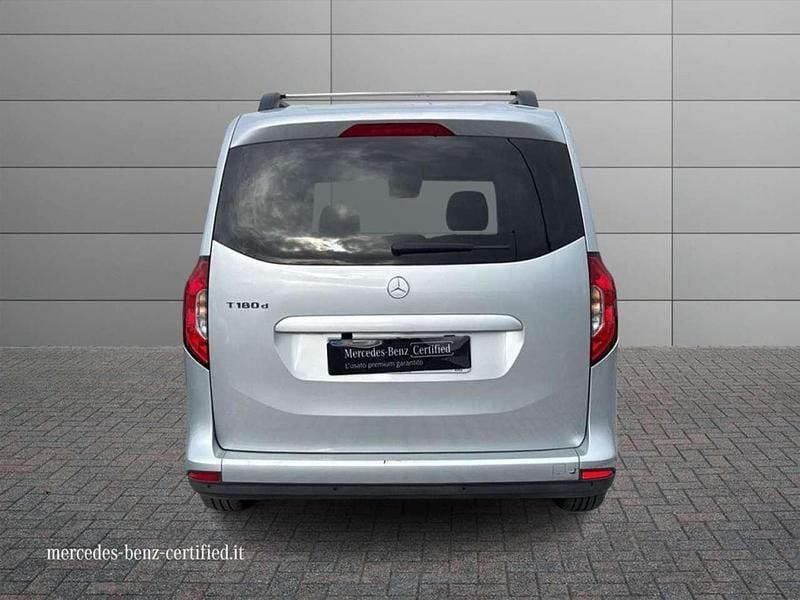 Usata Mercedes 180 116 CV (85 kW) 2024 Grigio Berlina