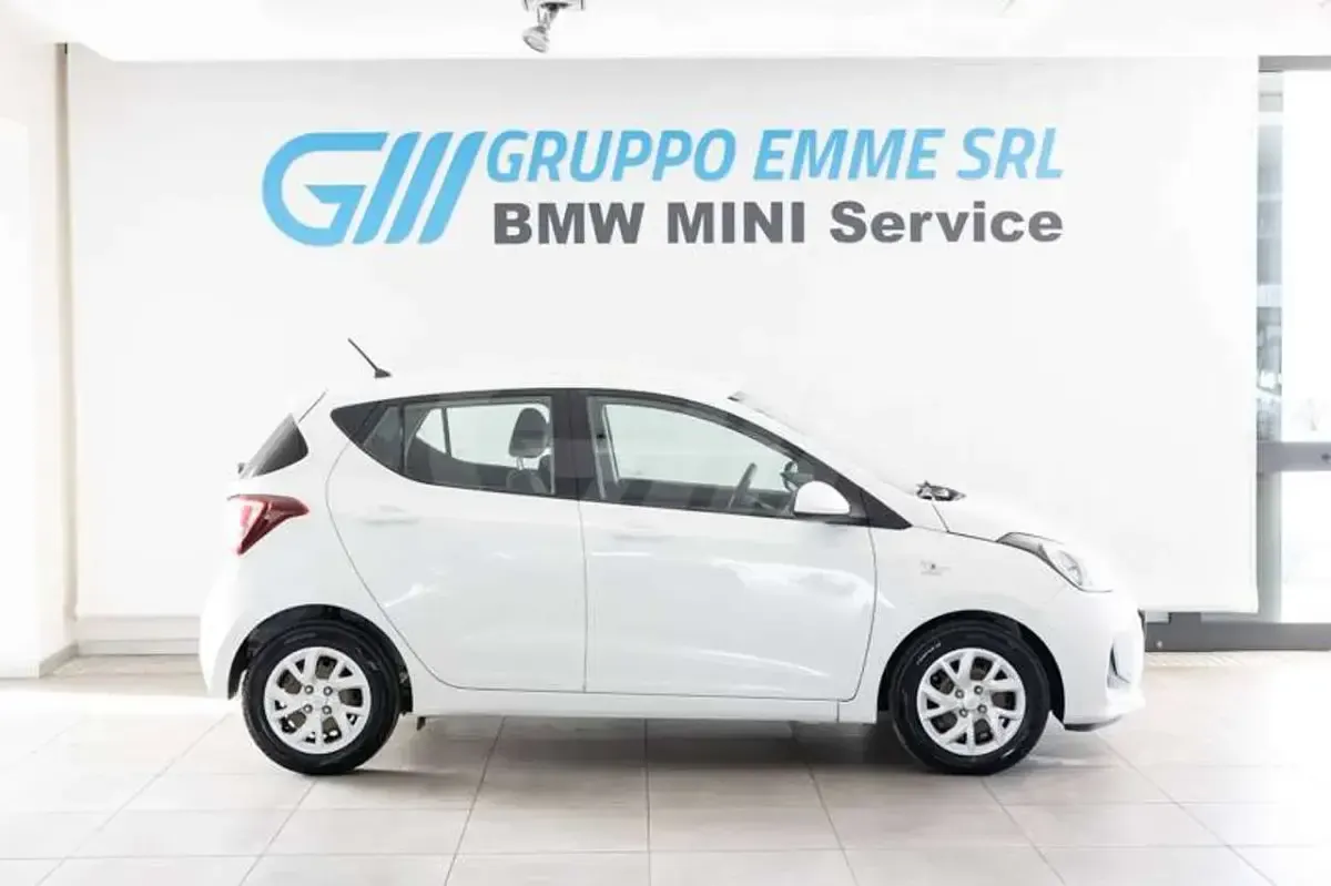 Usata Hyundai i10 67 CV (49 kW) 2017 Bianco Utilitaria