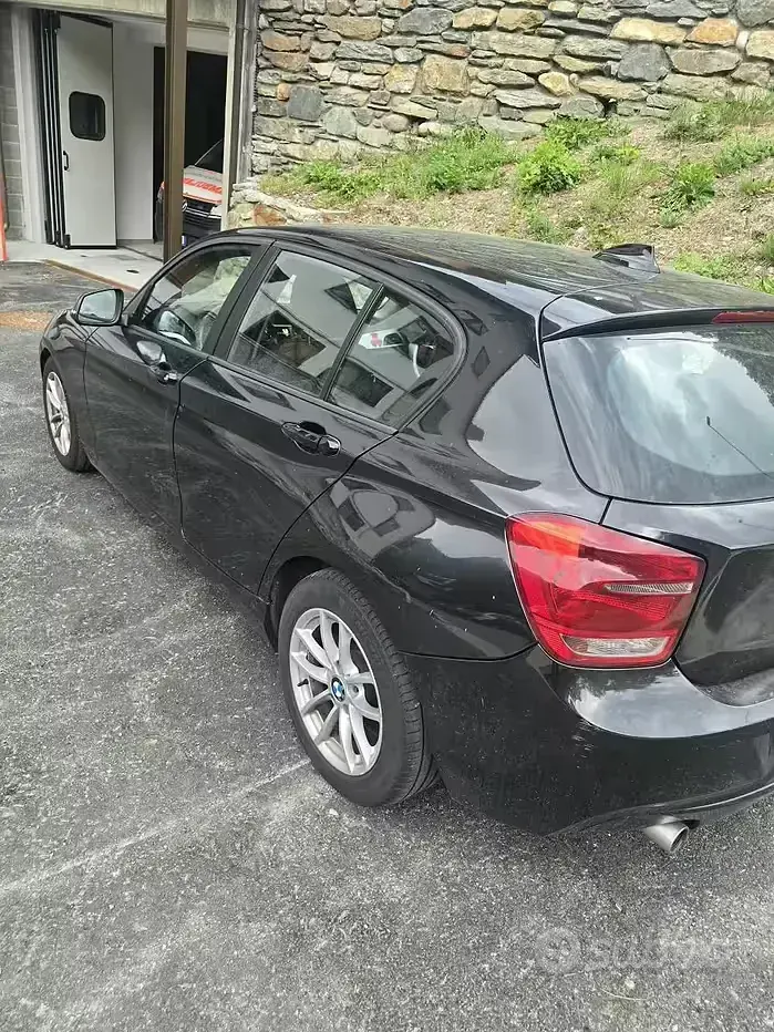 Usata BMW 116 116 CV (85 kW) 2012 Nero Utilitaria