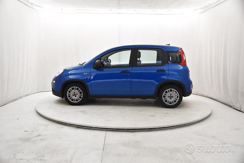 Usata Fiat Panda S 70 CV (51 kW) 2024 Blu Utilitaria