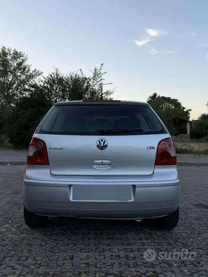 Usata VW Polo 75 CV (55 kW) 2002 Grigio Utilitaria