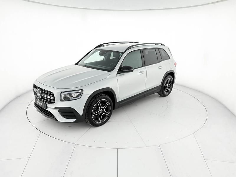 Usata Mercedes GLB180 Premium 116 CV (85 kW) 2023 Argento SUV