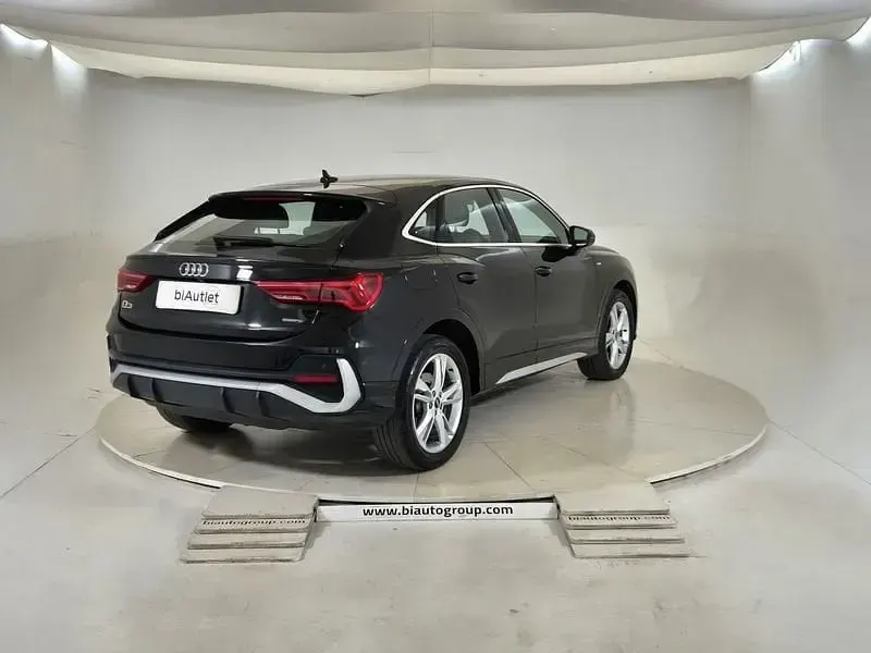 Usata Audi Q3 Sportback S-Line 200 CV (147 kW) 2024 Nero SUV
