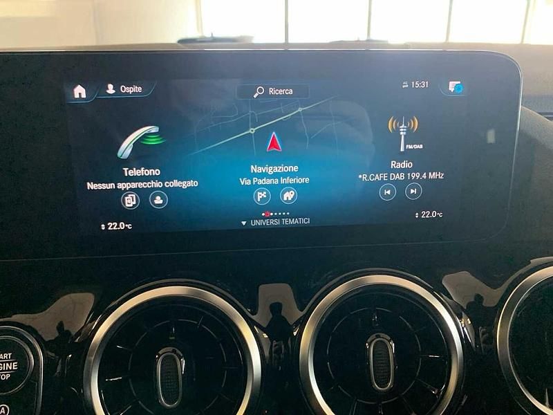 Usata Mercedes B200 Premium 150 CV (110 kW) 2022 Grigio Monovolume