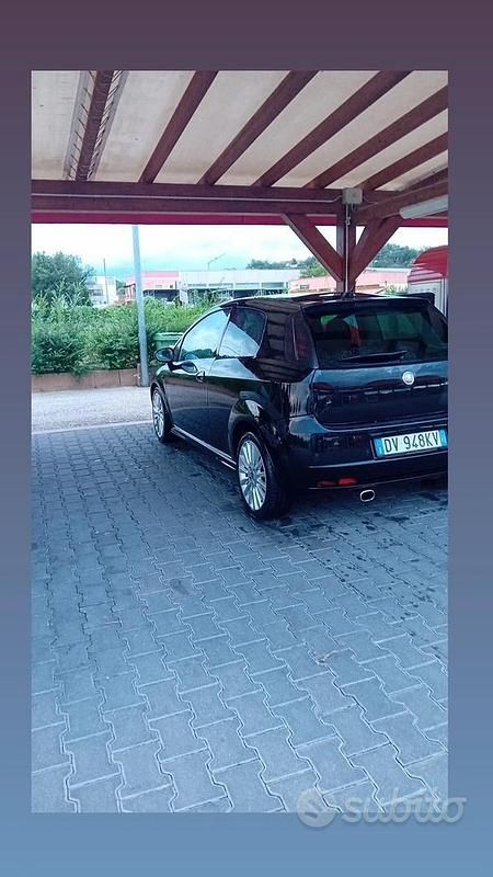 Nero Usata 2007 Fiat Grande Punto Sport Due volumi | 3600 € - Immagine 1/3