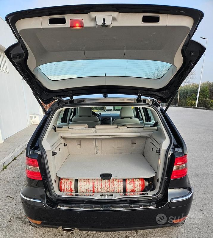 Usata Mercedes B170 2009 Nero Monovolume