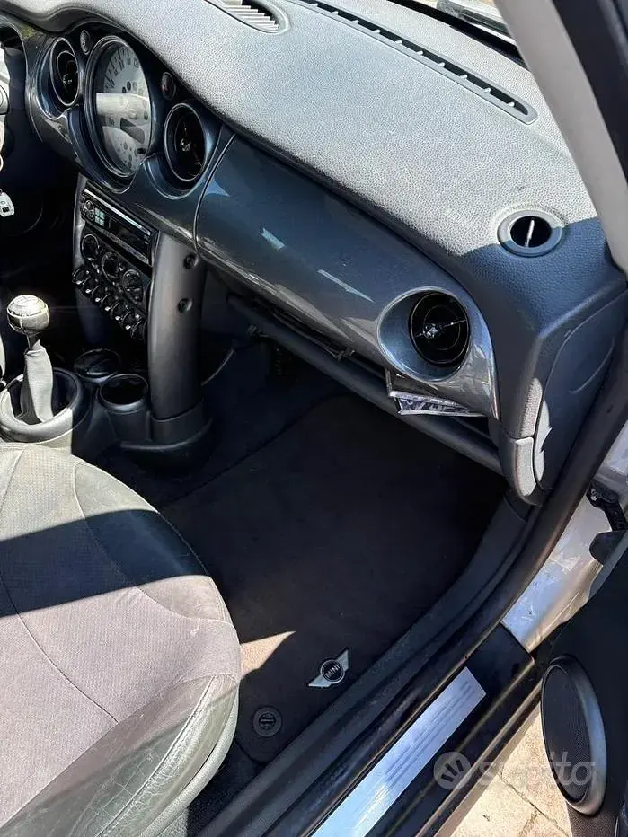 Usata Mini One D 75 CV (55 kW) 2005 Grigio Utilitaria
