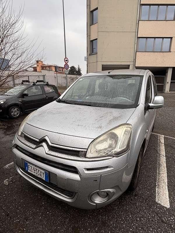 Usata Citroën Berlingo 98 CV (72 kW) 2012 Argento Monovolume