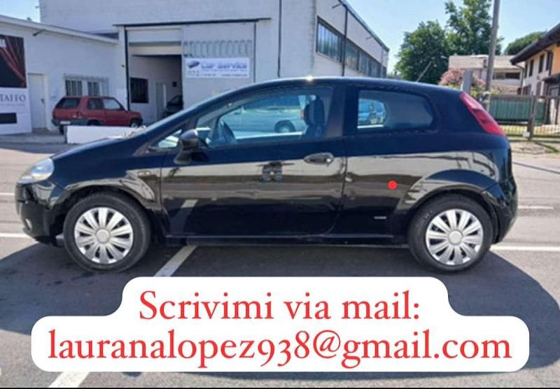 Usata Fiat Grande Punto Dynamic 75 CV (55 kW) 2006 Nero Utilitaria