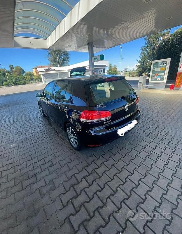 Usata VW Golf VI 105 CV (77 kW) 2008 Nero Utilitaria