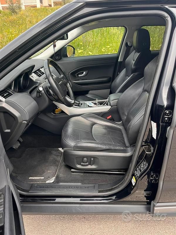 Usata Land Rover Range Rover evoque 2018 Nero SUV