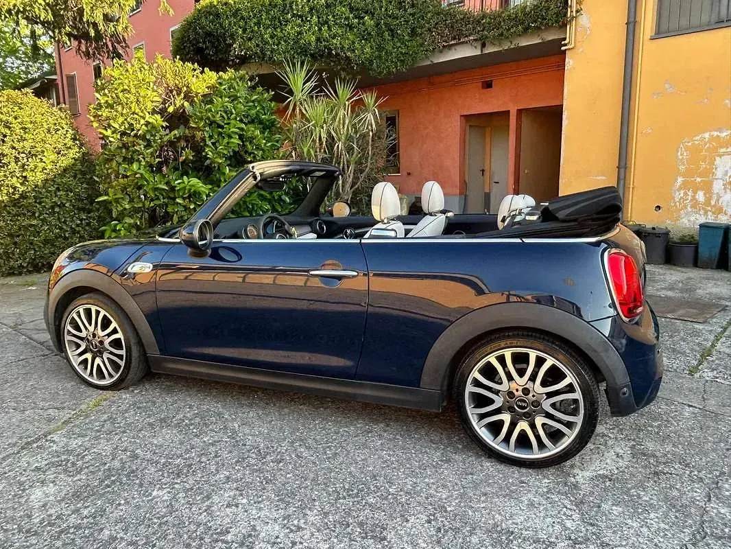 Usata Mini Cooper SD Cabriolet Hype 170 CV (125 kW) 2019 Cabrio