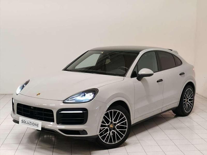 Usata Porsche Cayenne Platinum Edition 340 CV (250 kW) 2022 Beige SUV