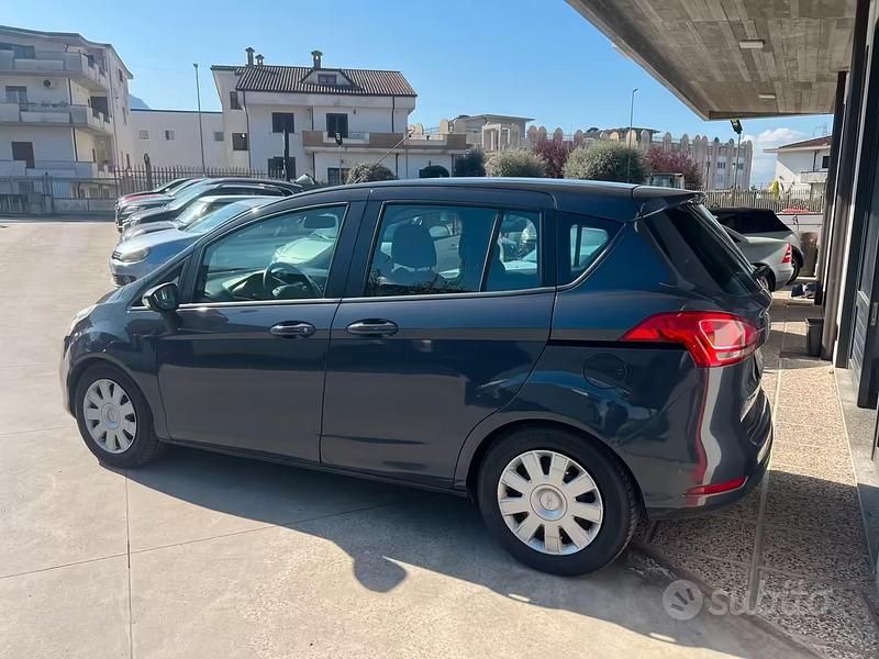 Usata Ford B-MAX Business Edition 90 CV (66 kW) 2013 Grigio Monovolume