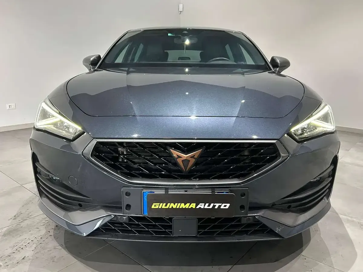 Usata Cupra Leon 150 CV (110 kW) 2023 Grigio Berlina