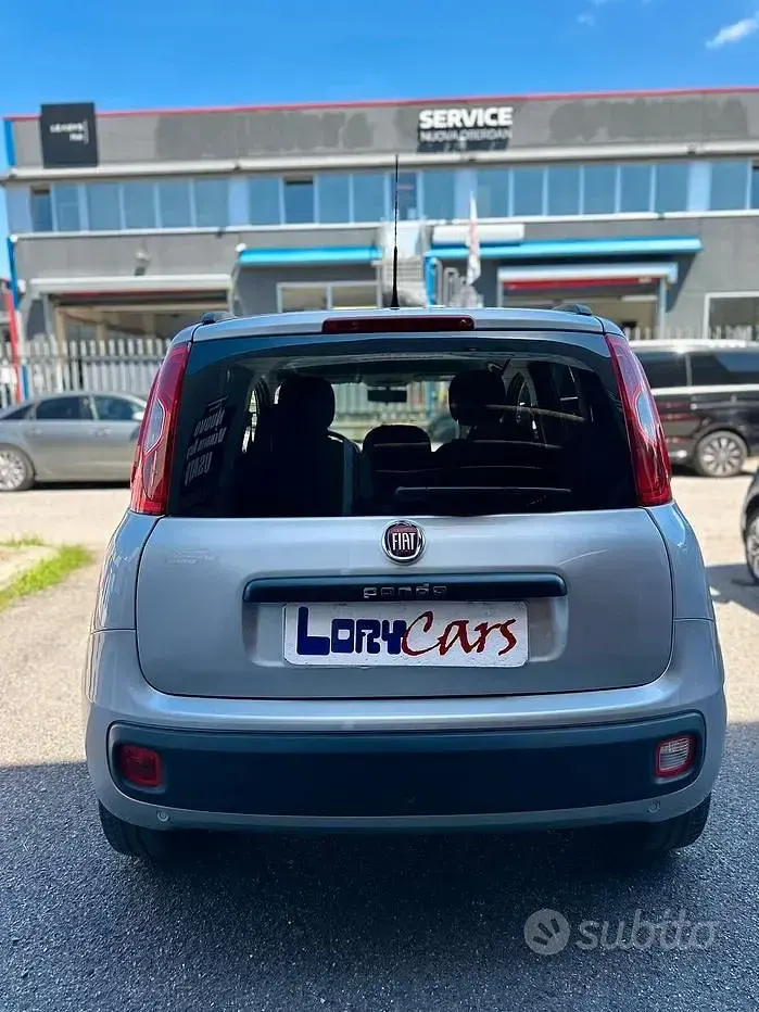 Usata Fiat Panda Lounge 95 CV (69 kW) 2017 Giallo Utilitaria