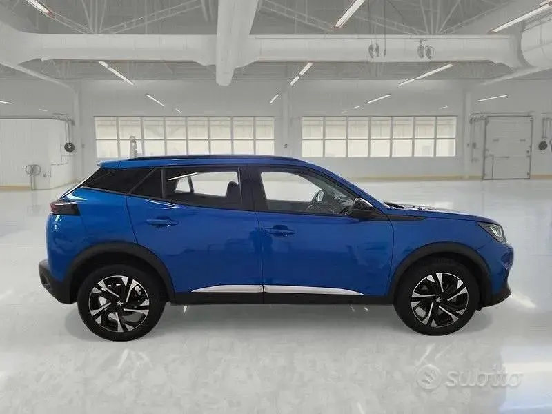 Usata Peugeot 2008 Allure 130 CV (95 kW) 2022 Bluazzurro SUV