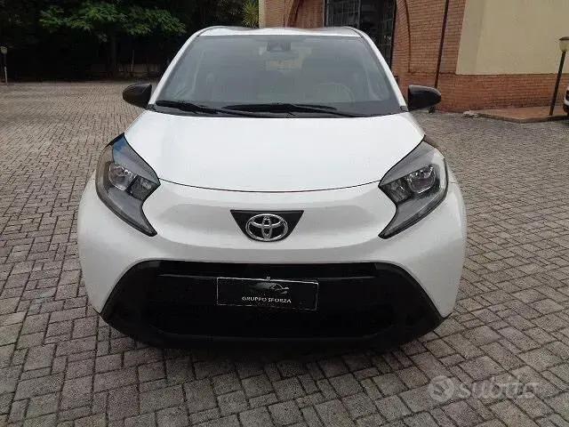 Usata Toyota Aygo X Active 72 CV (52 kW) 2024 Bianco SUV