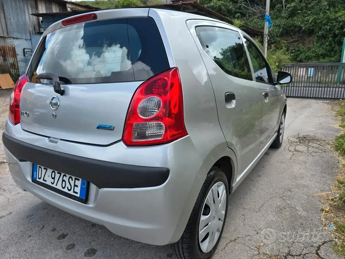 Usata Nissan Pixo 68 CV (50 kW) 2010 Grigio Utilitaria