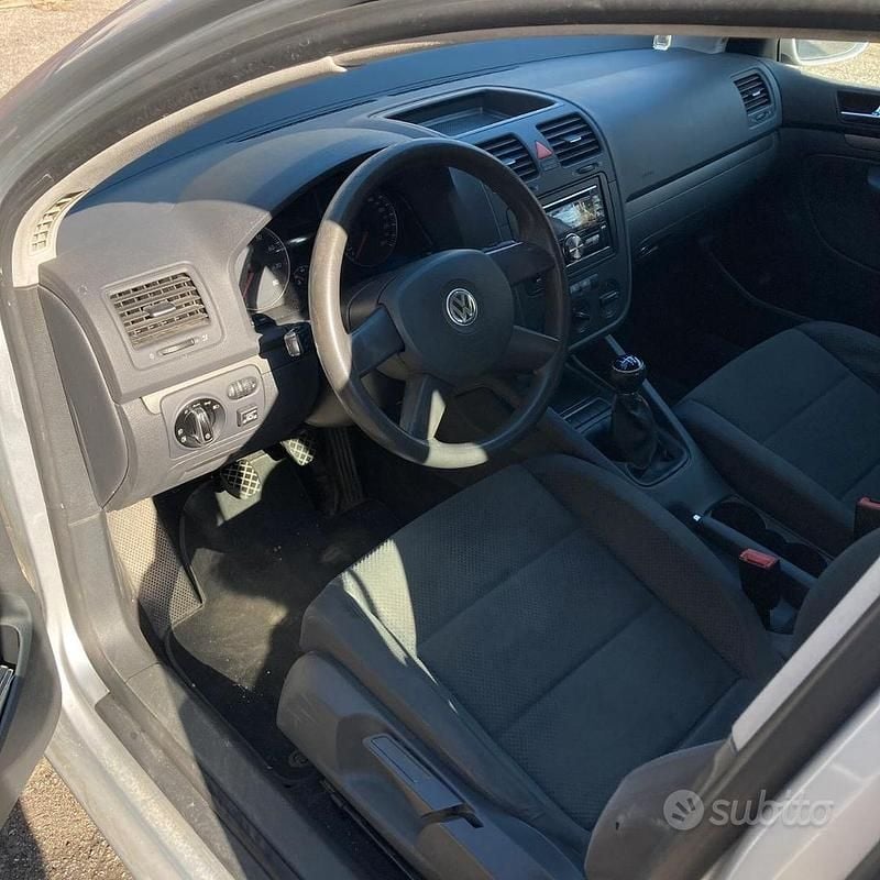 Usata VW Golf IV 2005 Grigio Berlina