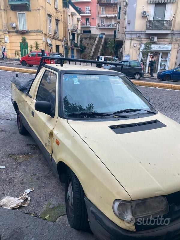 Usata Skoda Pick-up 1996 Giallo Pick-up