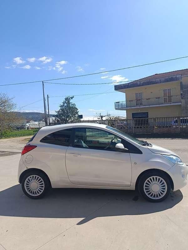 Usata Ford Ka Titanium 75 CV (55 kW) 2013 Utilitaria