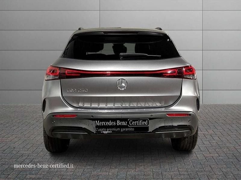 Usata Mercedes EQA250 Premium 139 kW (190 CV) 2021 Grigio SUV