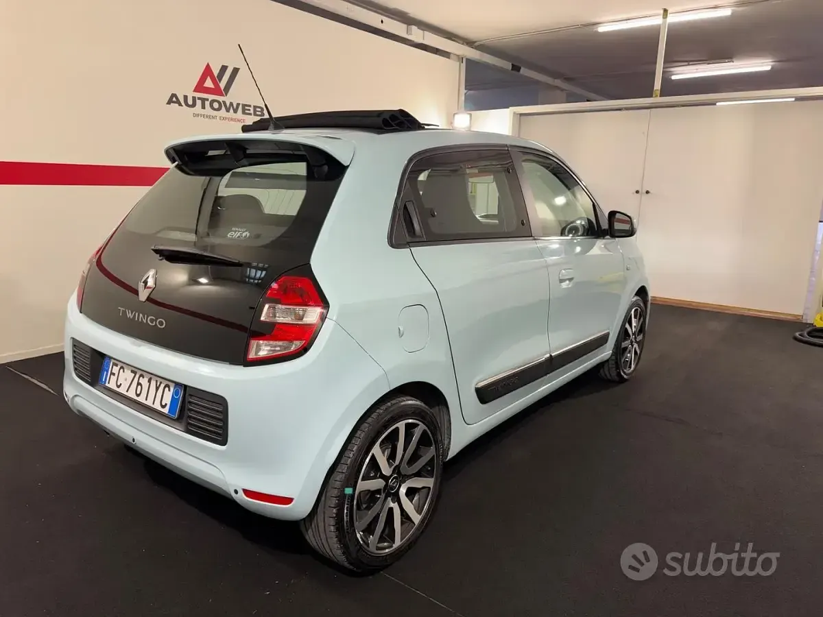 Usata Renault Twingo Intens 90 CV (66 kW) 2016 Blu Utilitaria