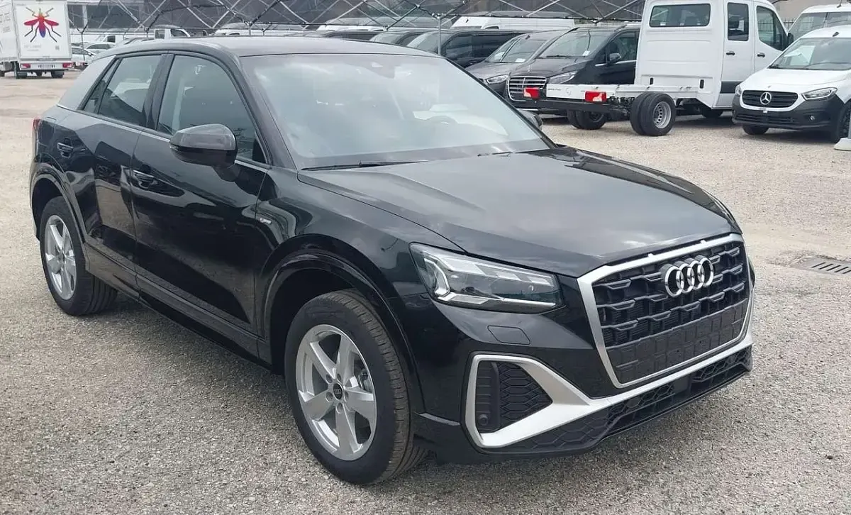 Nuova Audi Q2 S-Line 150 CV (110 kW) 2026 Nero SUV