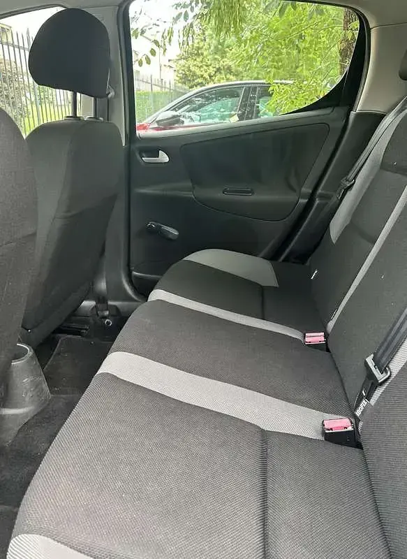 Usata Peugeot 207 73 CV (53 kW) 2009 Nero Berlina