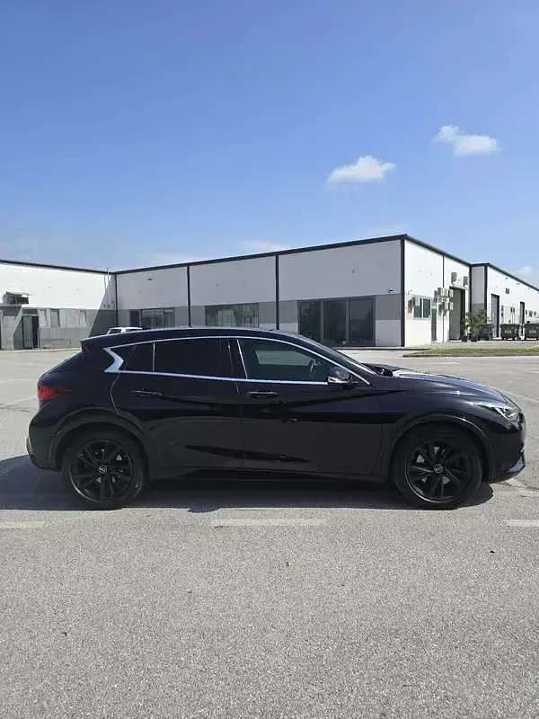 Usata Infiniti Q30 Premium 170 CV (125 kW) 2016 Berlina