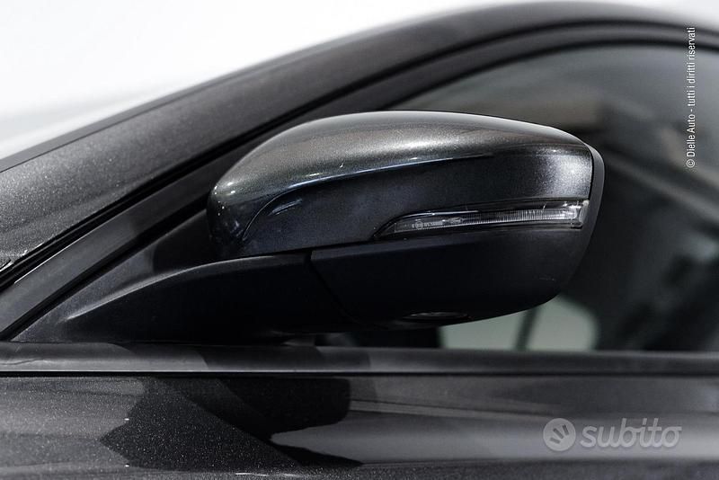 Usata Ford Focus ST-Line 120 CV (88 kW) 2021 Magnetic grey Monovolume