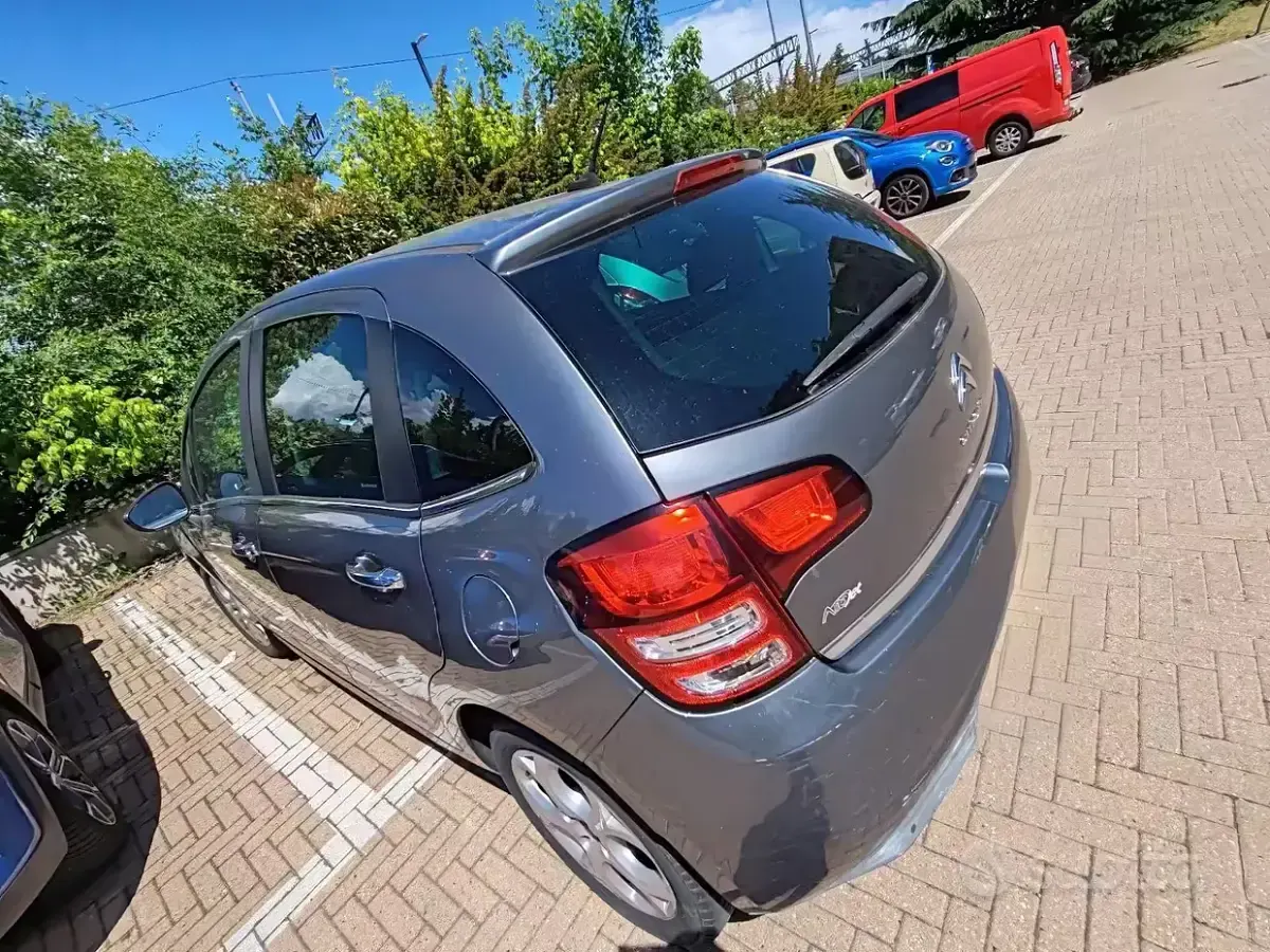 Begagnad Citroën C3 73 HK (53 kW) 2011 Grå Sedan