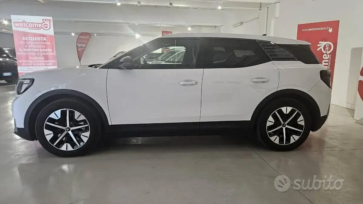 Usata Ford Explorer Extended Range 88 kW (121 CV) 2025 Bianco SUV